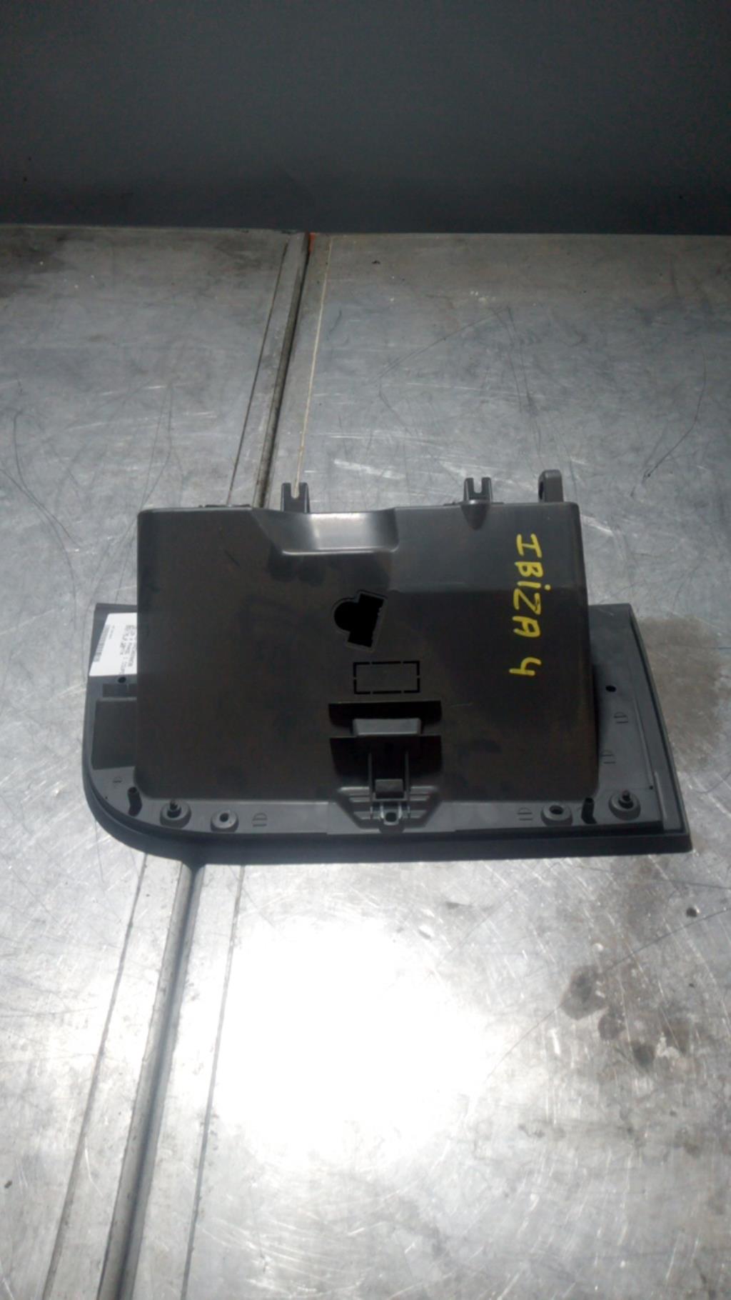Boite a gants SEAT IBIZA 4 PHASE 1 COUPE Essence - 1
