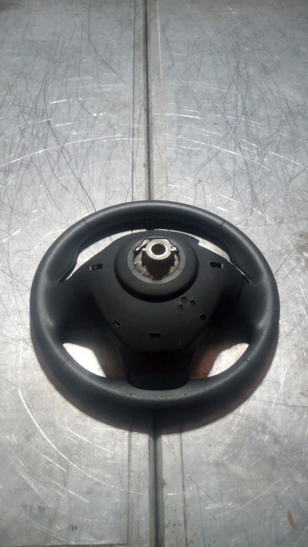 Volant RENAULT CLIO 4 PHASE 2 Diesel - 1
