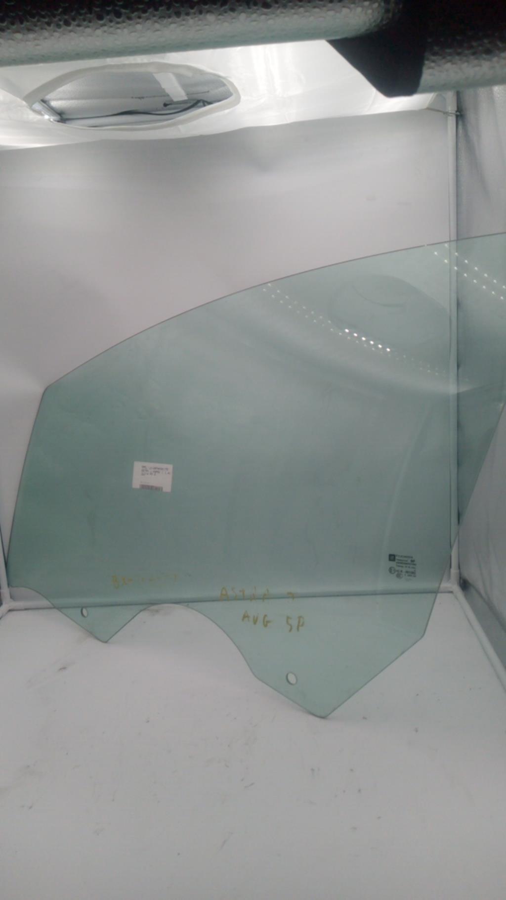Vitre avant gauche OPEL ASTRA J PHASE 1 Essence - 1