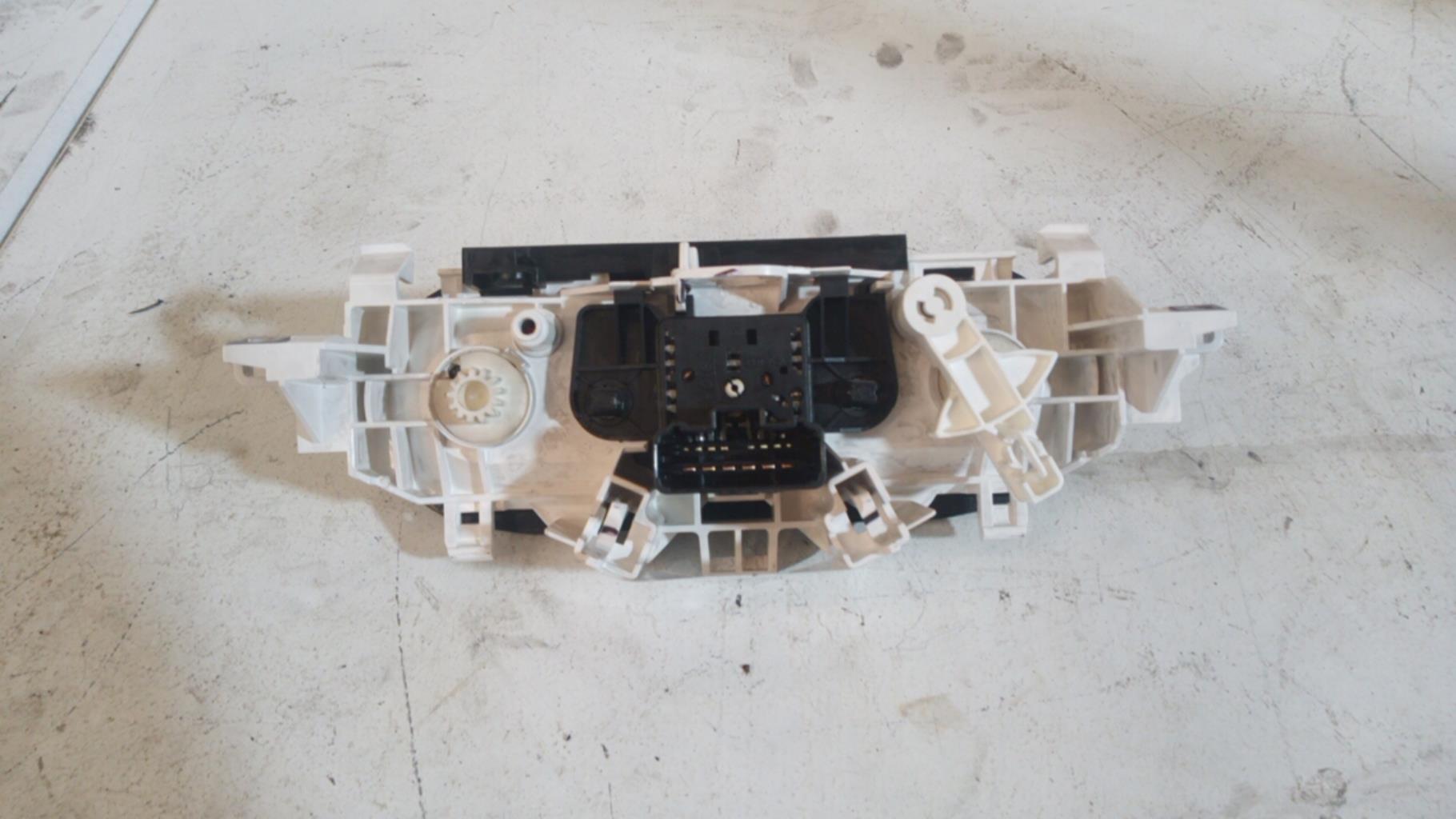 Commande chauffage RENAULT TWINGO 2 PHASE 1 Diesel - 1