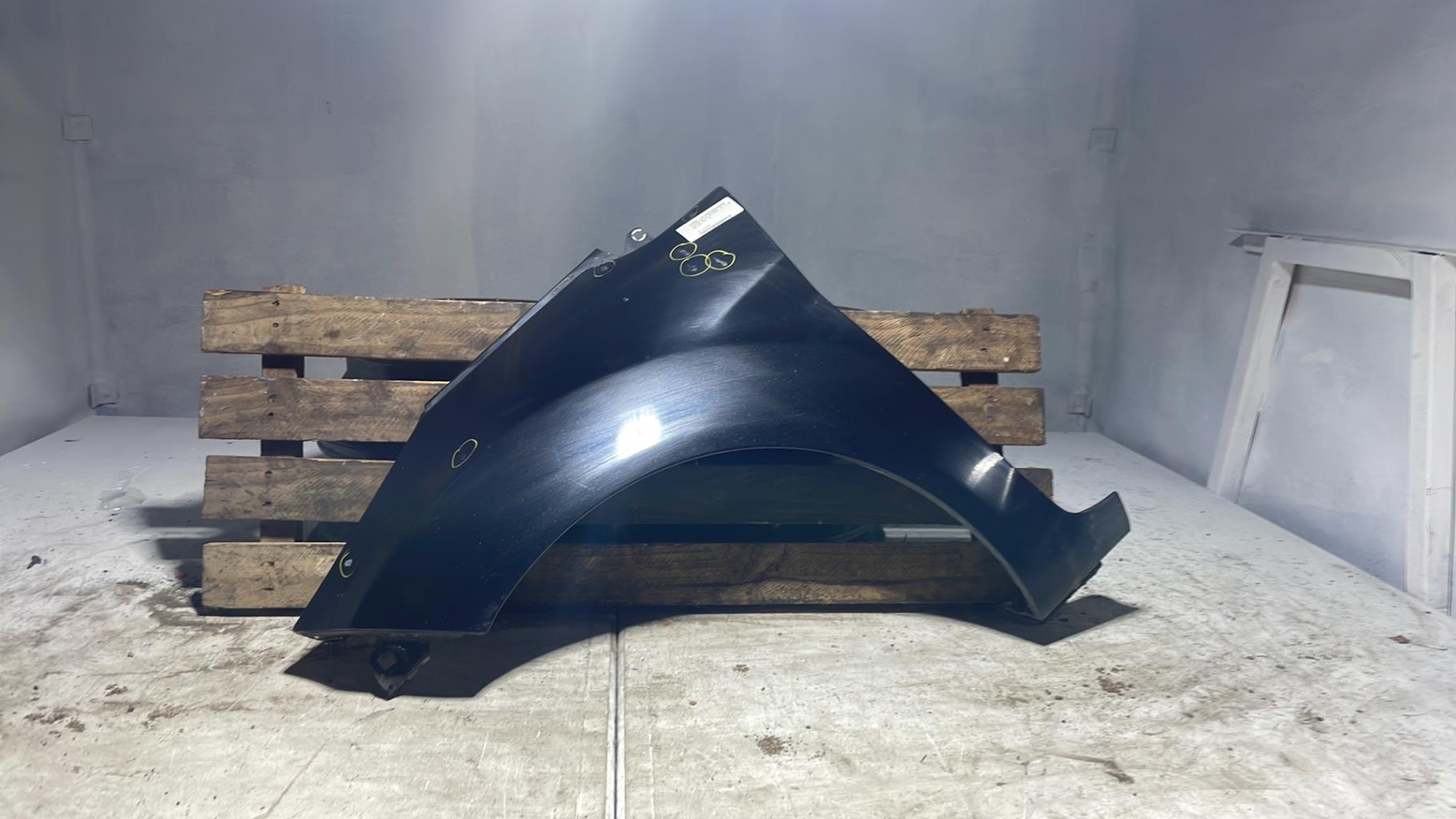 Aile avant gauche FORD FIESTA 6 PHASE 2 Diesel - 1