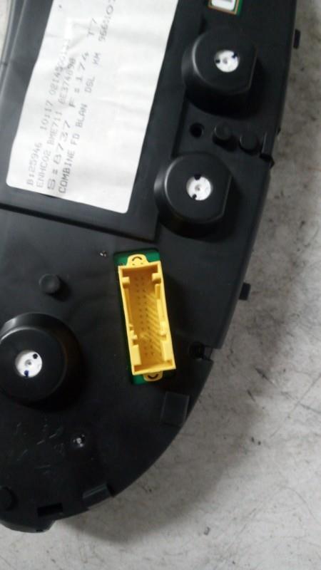 Compteur PEUGEOT 308 1 SW PHASE 1 BREAK Diesel - 1