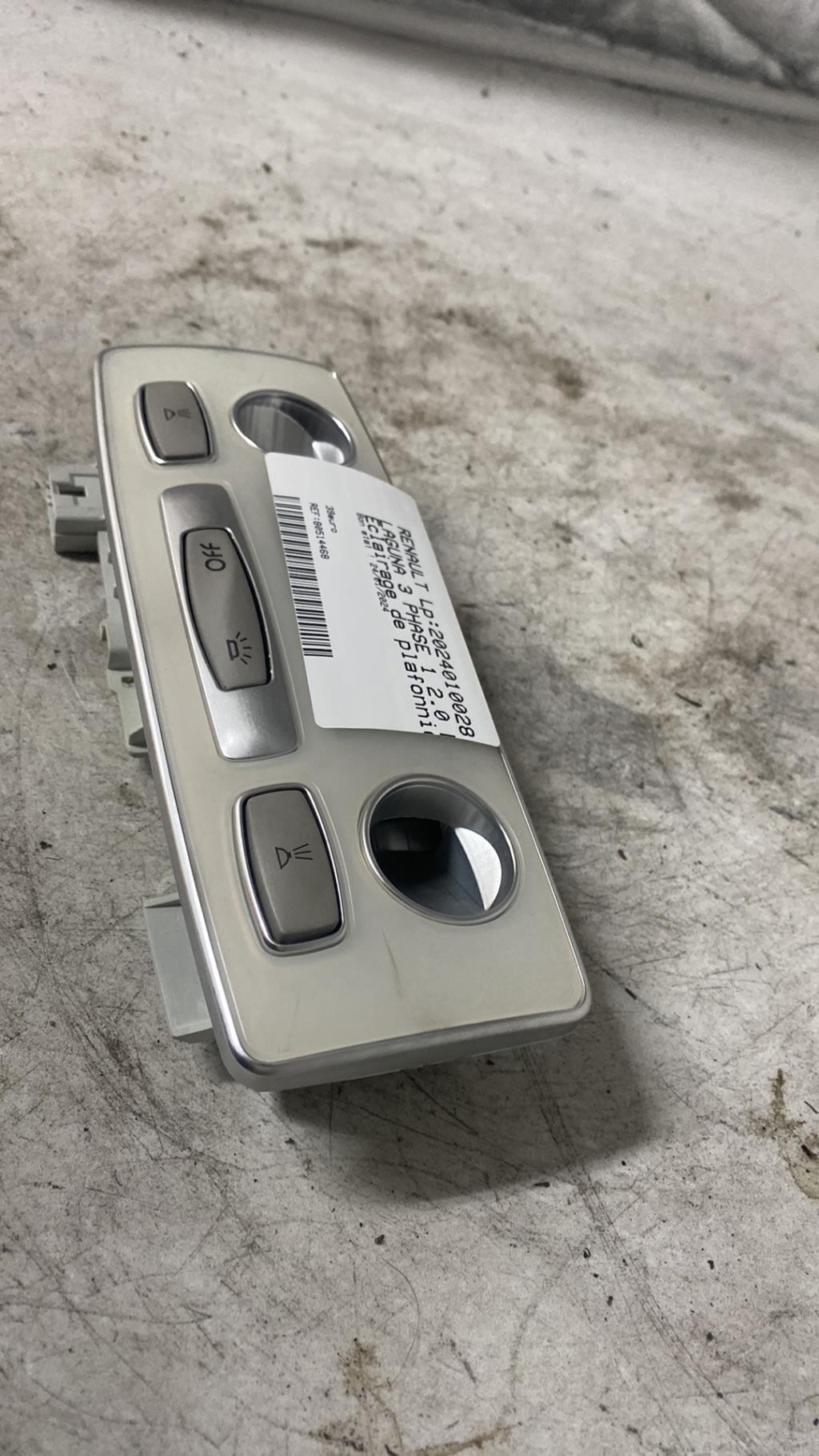 Eclairage de plafonnier RENAULT LAGUNA 3 PHASE 1 Diesel - 1