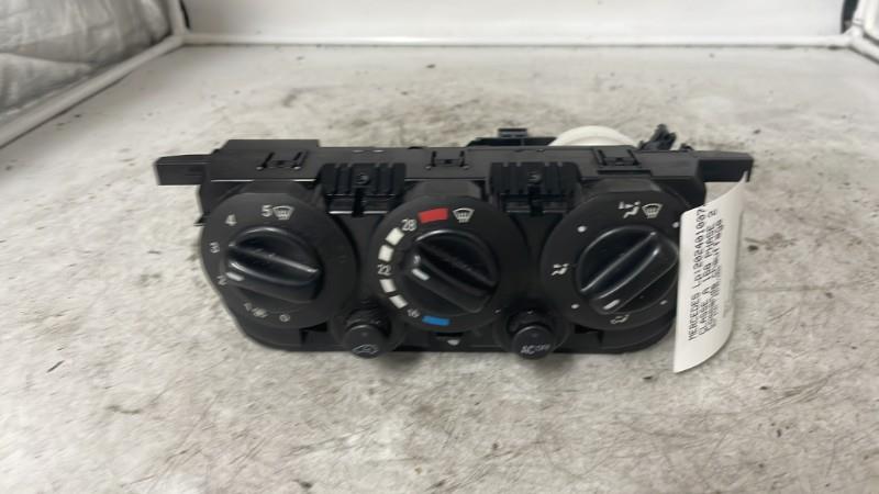 Commande chauffage MERCEDES CLASSE A 168 PHASE 2 Diesel - 1