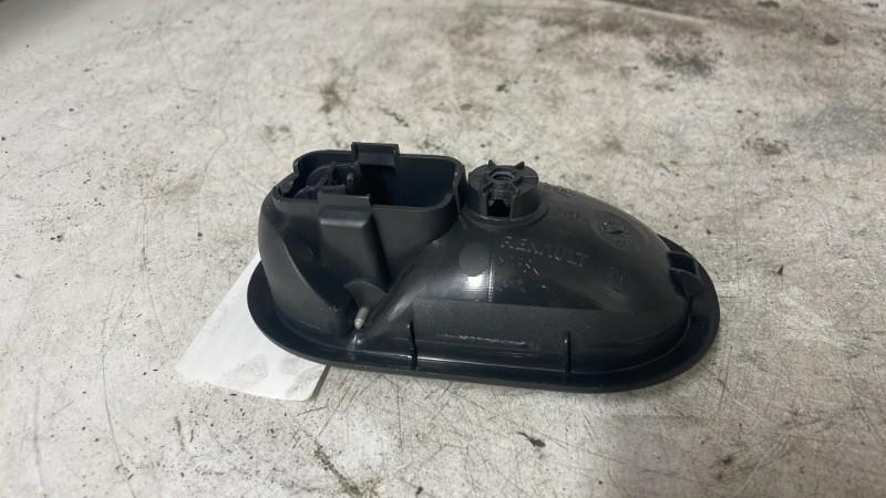 Poignee interieur avant droit RENAULT CLIO 3 PHASE 1 Essence - 1
