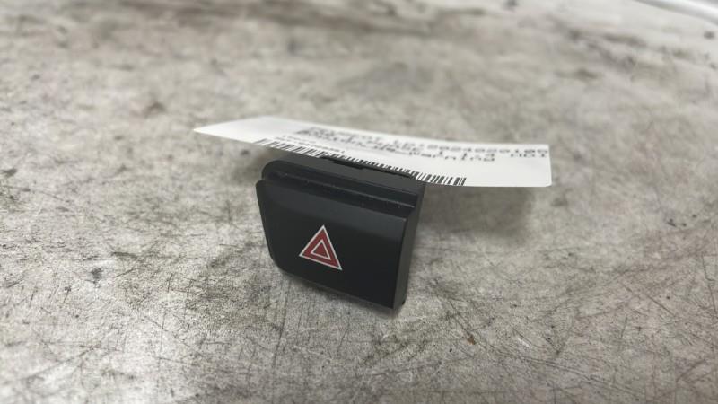 Bouton de warning PEUGEOT 208 1 PHASE 1 Diesel - 1