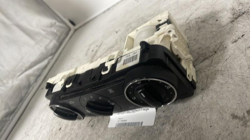 Commande chauffage MERCEDES CLASSE B 245 PHASE 2 Diesel - 1