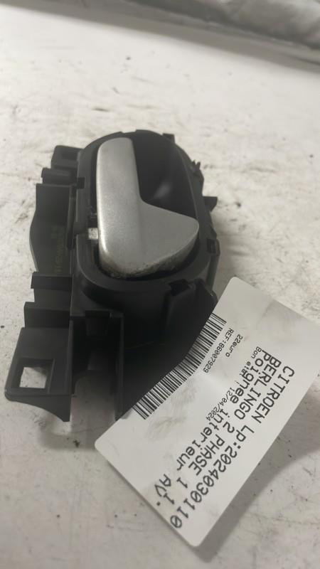 Poignee interieur avant droit CITROEN BERLINGO 2 PHASE 1 Diesel - 1