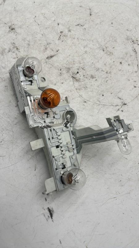 Platine feu arriere gauche BMW SERIE 1 E81 Diesel - 1