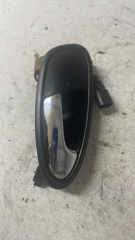 Poignee interieur arriere droit SEAT LEON 2 PHASE 1 Diesel - 1