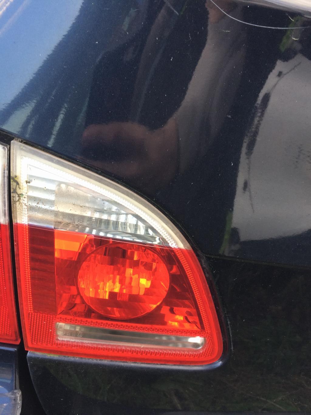 Feu arriere secondaire gauche (feux) BMW SERIE 5 E60 PHASE 1 Diesel - 1