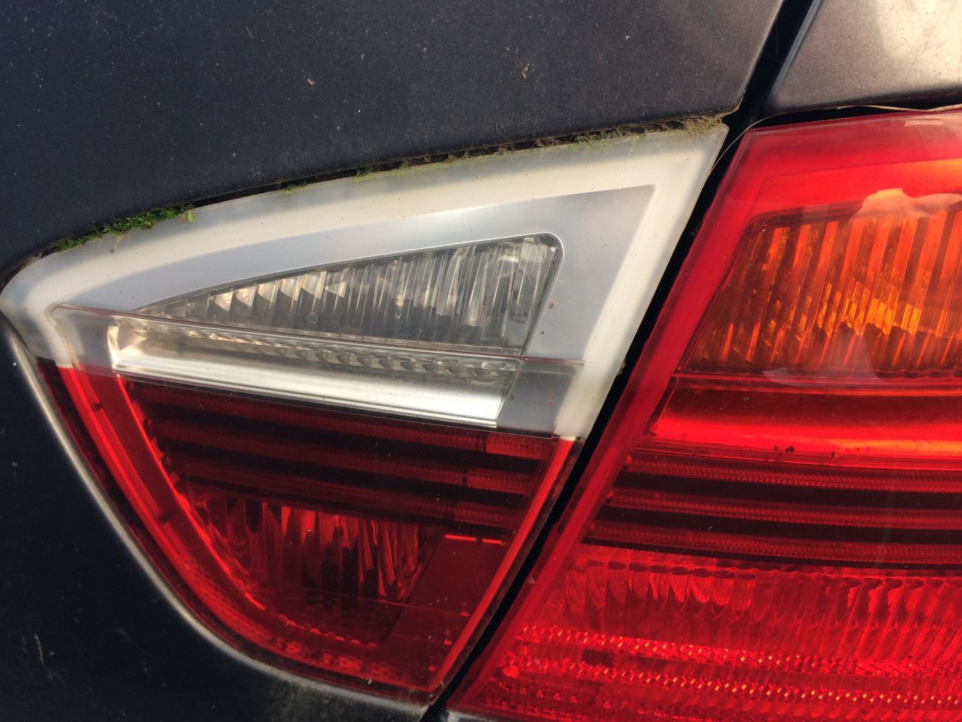 Feu arriere secondaire droit (feux) BMW SERIE 3 E90 PHASE 1 Diesel - 1