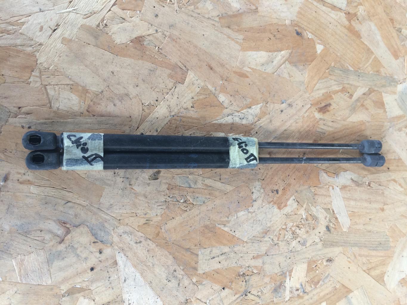 Verin de coffre RENAULT CLIO 2  - 1