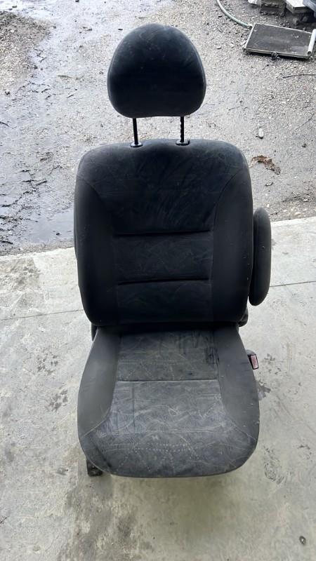 Siege avant droit CITROEN BERLINGO 1 PHASE 2 Diesel - 1