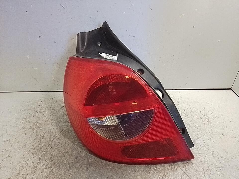 Fanale posteriore principale sinistro (luci) RENAULT CLIO 3 PHASE 1 Diésel - 1