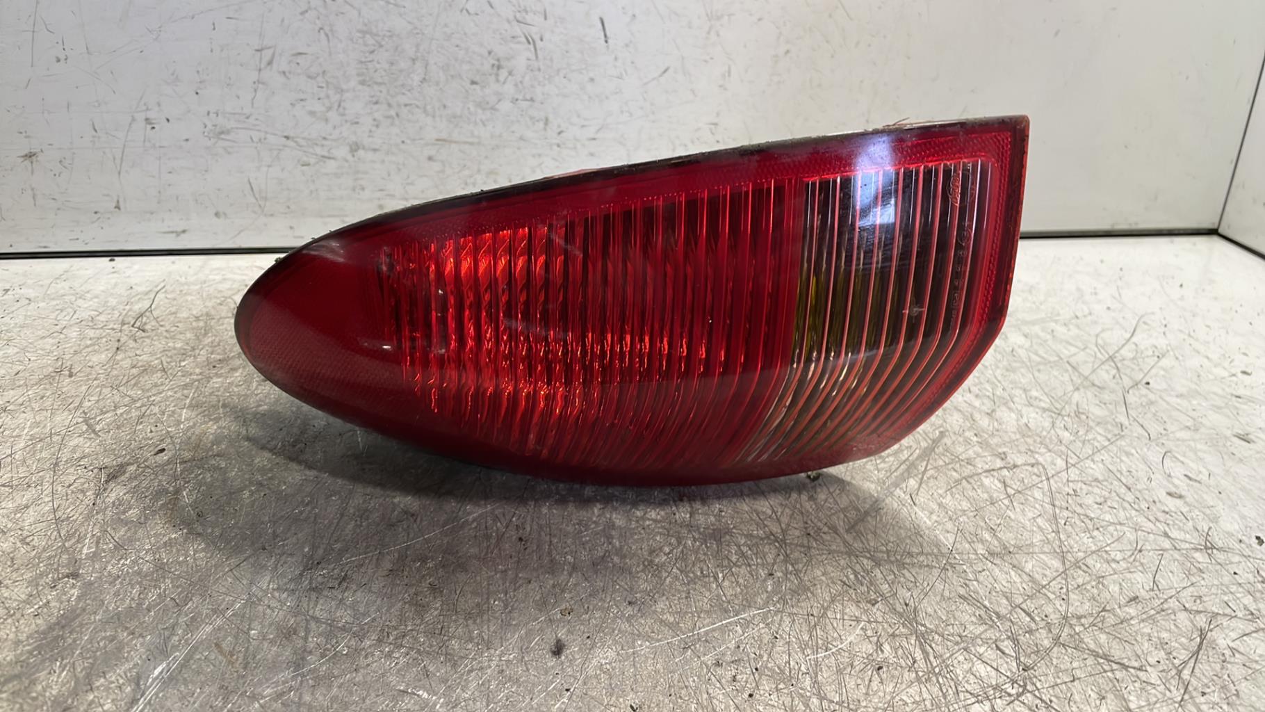 Fanale posteriore principale destro (luci) ALFA ROMEO 147 PHASE 2 Diésel - 1