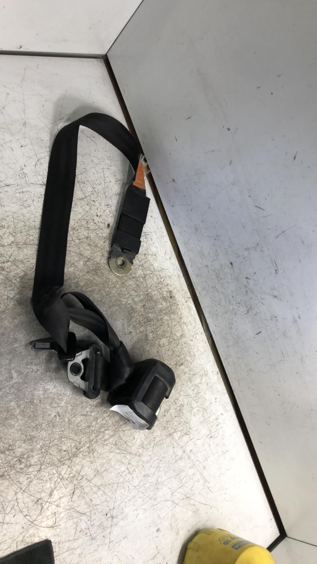Cintura di sicurezza anteriore sinistra VOLKSWAGEN POLO 2 PHASE 1 Gasolina - 1