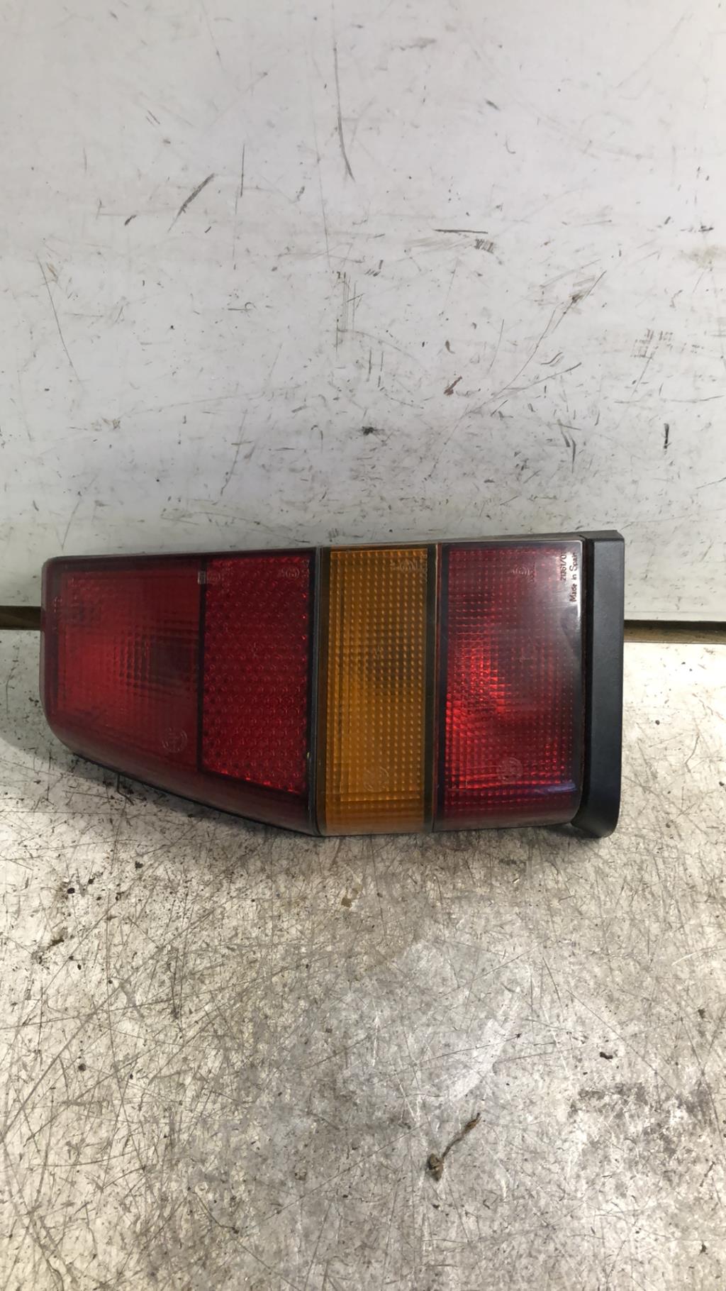 Fanale posteriore principale sinistro (luci) VOLKSWAGEN POLO 2 PHASE 1 Gasolina - 1