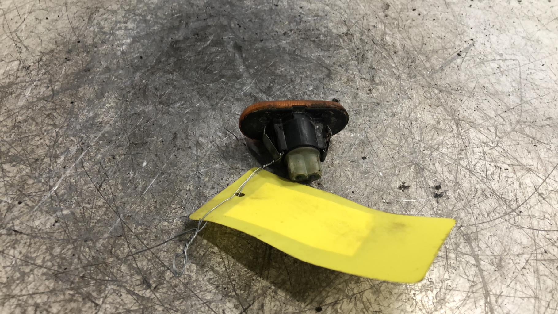 Ripetitore lampeggiante anteriore sinistro (Luci) RENAULT CLIO 2 PHASE 1 Gasolina - 1