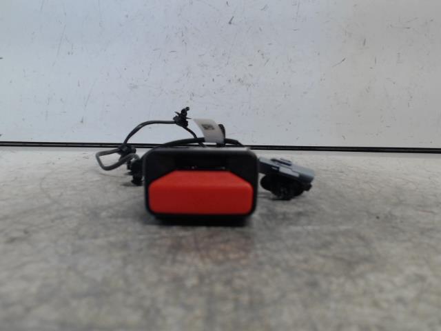 Aggancio cintura sicurezza anteriore sinistro RENAULT CLIO 5 PHASE 1 Gasolina - 1