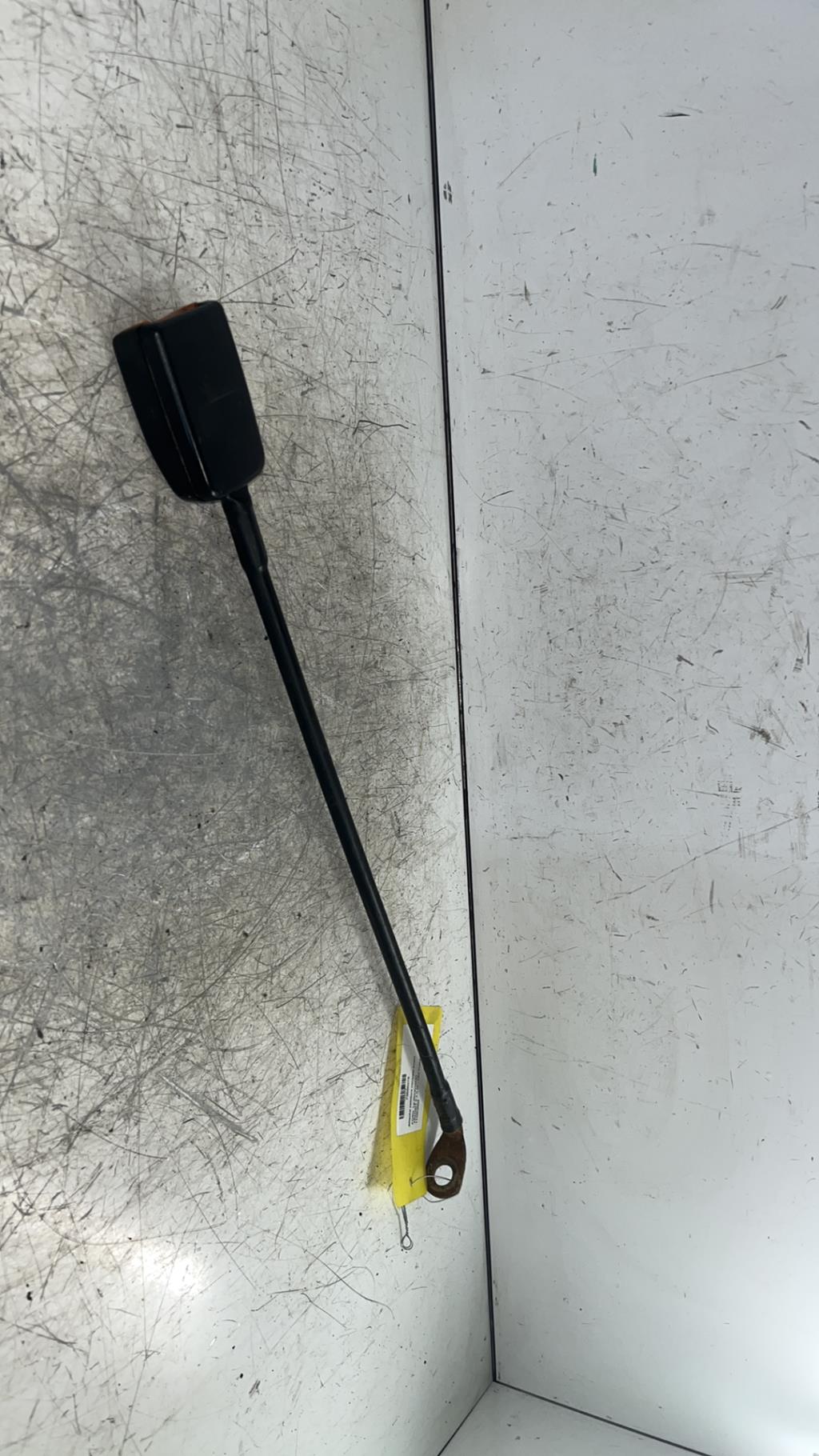 Attache ceinture centrale avant FORD TRANSIT 3 Diesel - 1