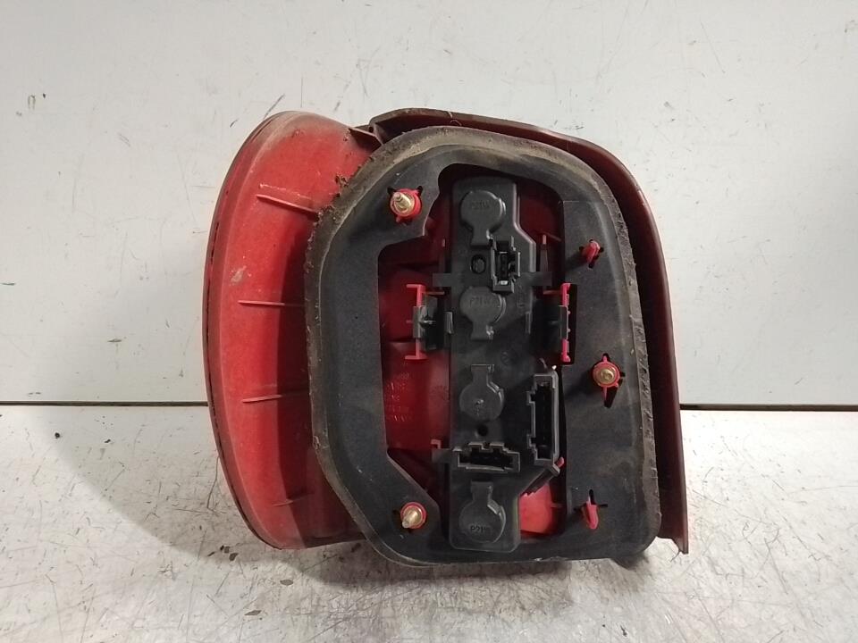 Fanale posteriore principale destro (luci) VOLKSWAGEN POLO 3 PHASE 2 Gasolina - 1