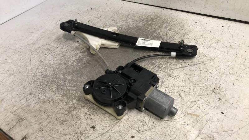 Alzacristalli elettrico posteriore sinistro VOLKSWAGEN POLO 5 PHASE 2 Gasolina - 1