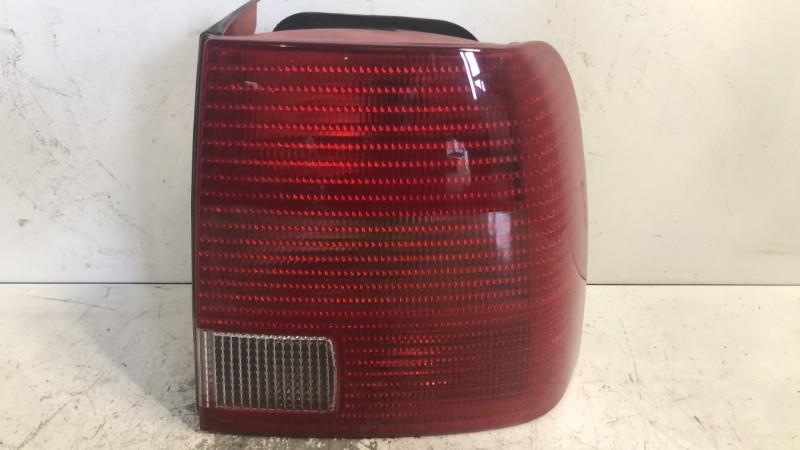 Fanale posteriore principale destro (luci) VOLKSWAGEN PASSAT 4 PHASE 1 Diésel - 1
