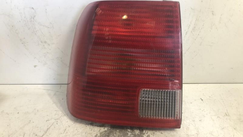 Fanale posteriore principale sinistro (luci) VOLKSWAGEN PASSAT 4 PHASE 1 Diésel - 1