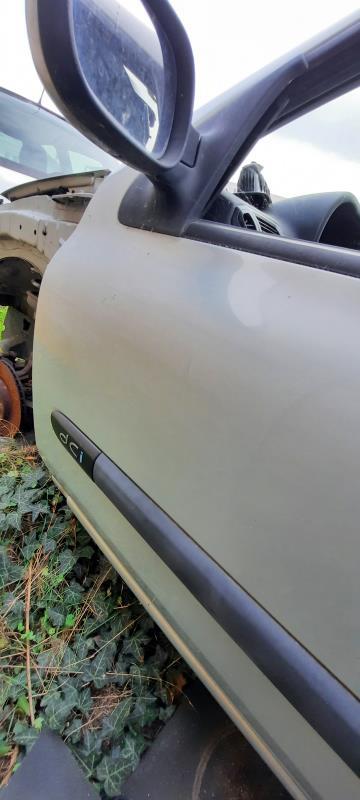 Porte avant gauche RENAULT CLIO 2 PHASE 2 Diesel - 1