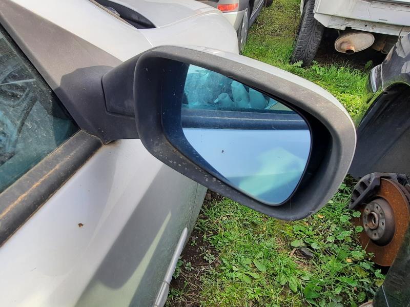 Retroviseur droit RENAULT LAGUNA 2 PHASE 2 BREAK Diesel - 1