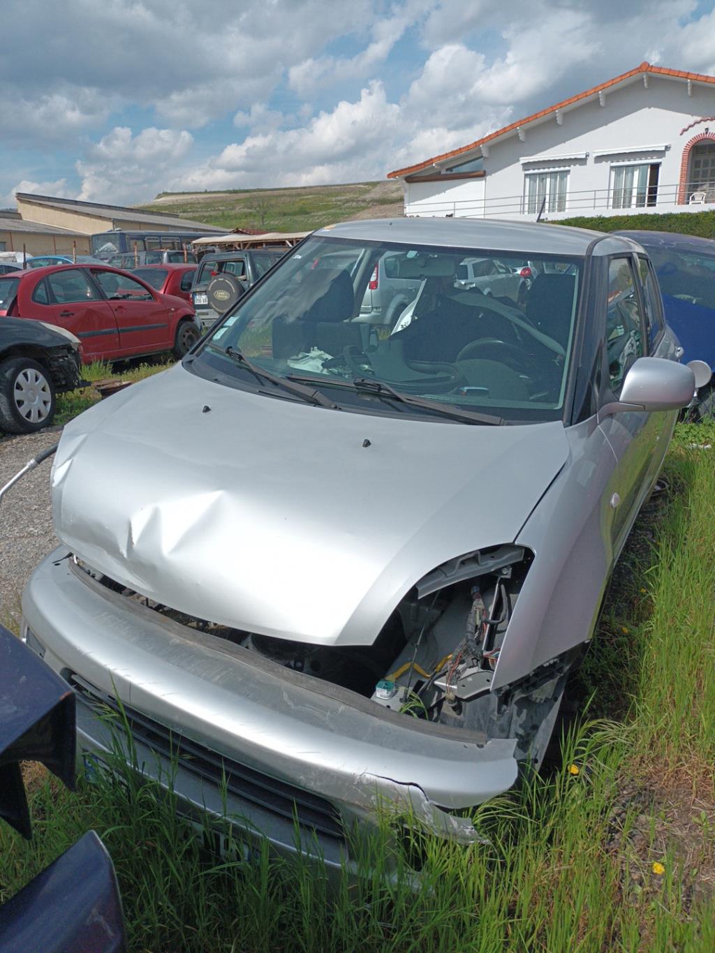 Triangle avant droit SUZUKI SWIFT 3 Essence - 1