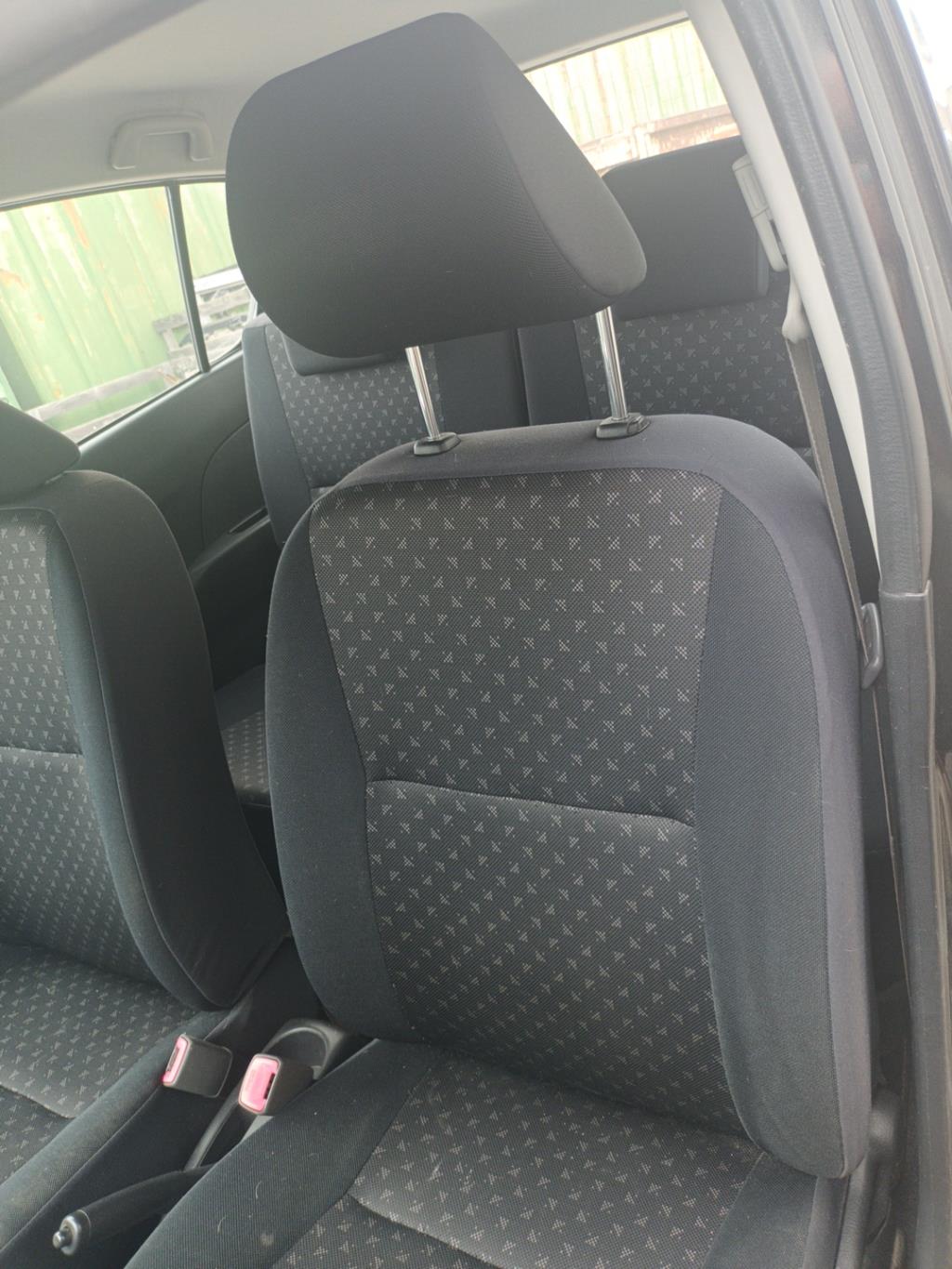 Siege avant gauche DAIHATSU CUORE 3 Essence - 1