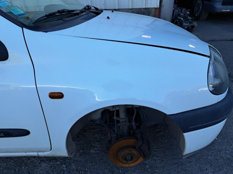 Aile avant droit RENAULT CLIO 2 PHASE 1 Essence - 1