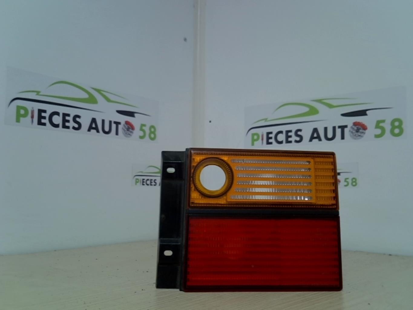Feu arriere secondaire droit (feux) VOLKSWAGEN VENTO  - 1