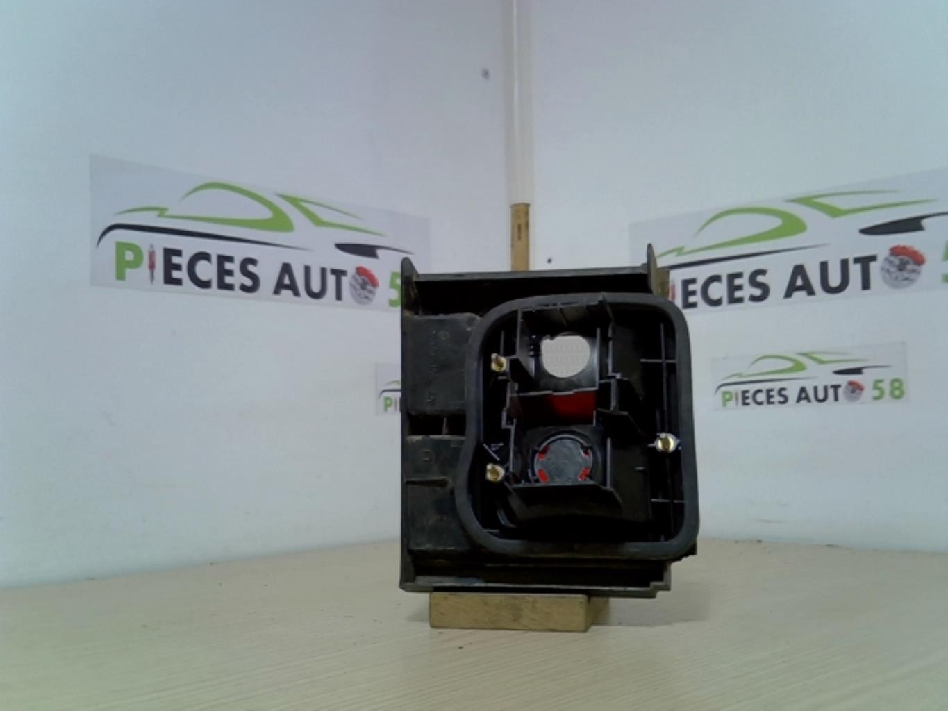 Feu arriere secondaire droit (feux) VOLKSWAGEN PASSAT 3 PHASE 1  - 1