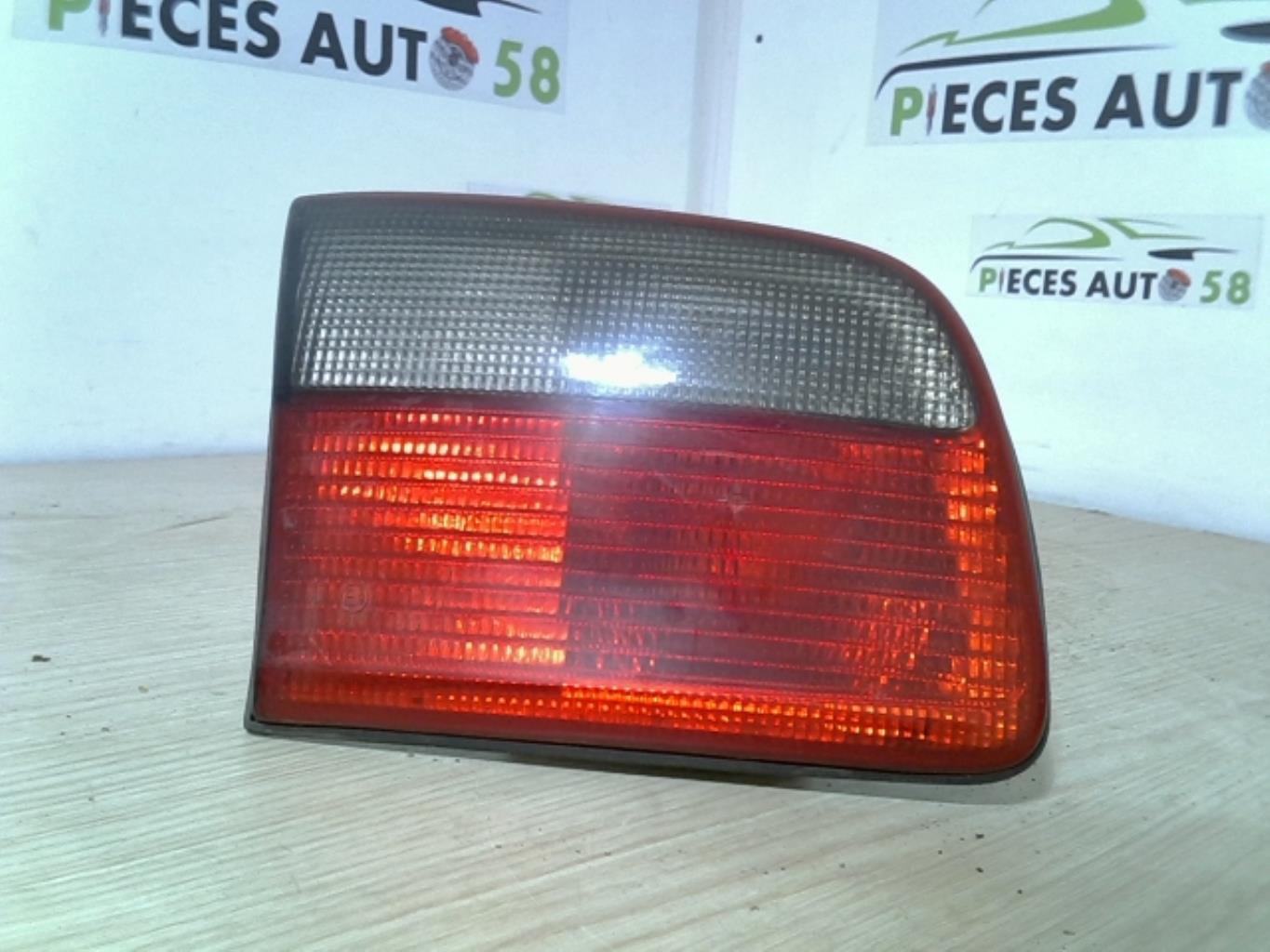Feu arriere secondaire gauche (feux) OPEL OMEGA B  - 1