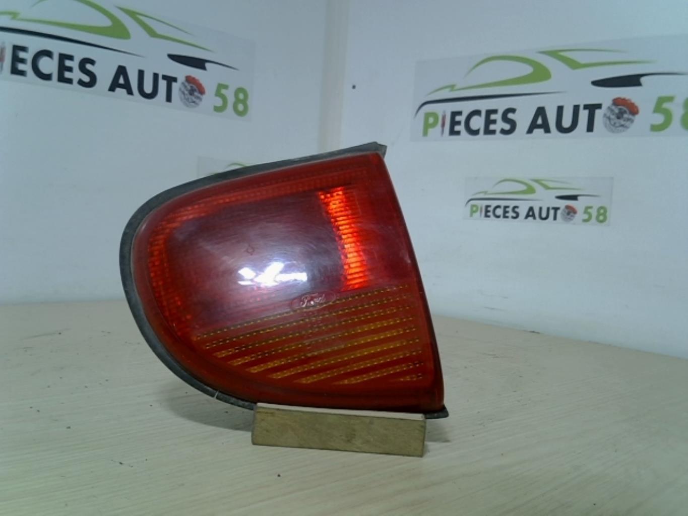 Feu arriere secondaire droit (feux) FORD ESCORT 6  - 1