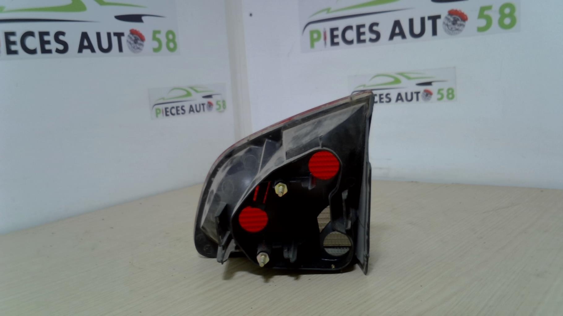 Feu arriere secondaire gauche (feux) PEUGEOT 406 PHASE 2 BREAK Diesel - 1