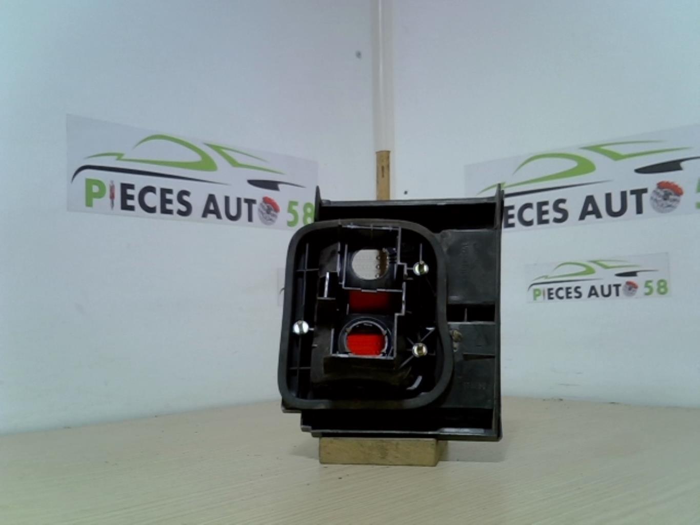 Feu arriere secondaire gauche (feux) VOLKSWAGEN PASSAT 3 PHASE 1  - 1