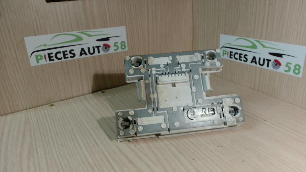 Platine feu arriere gauche RENAULT R19  - 1