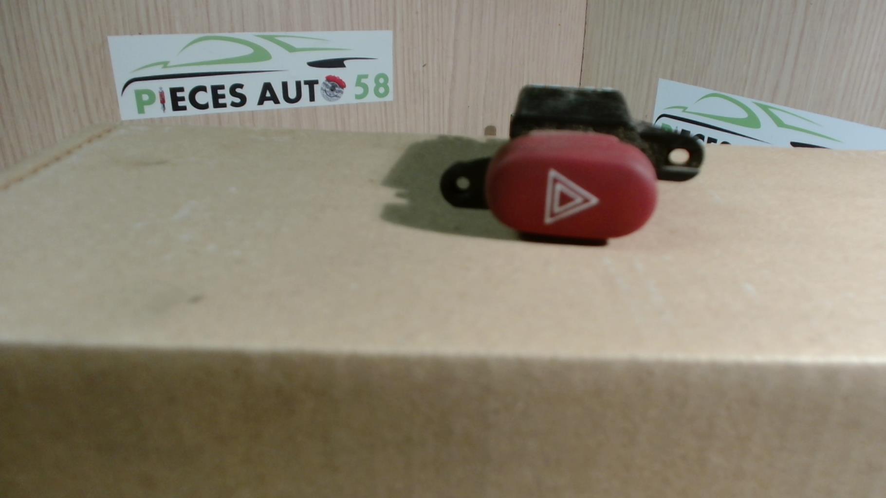 Bouton de warning RENAULT LAGUNA 1  - 1