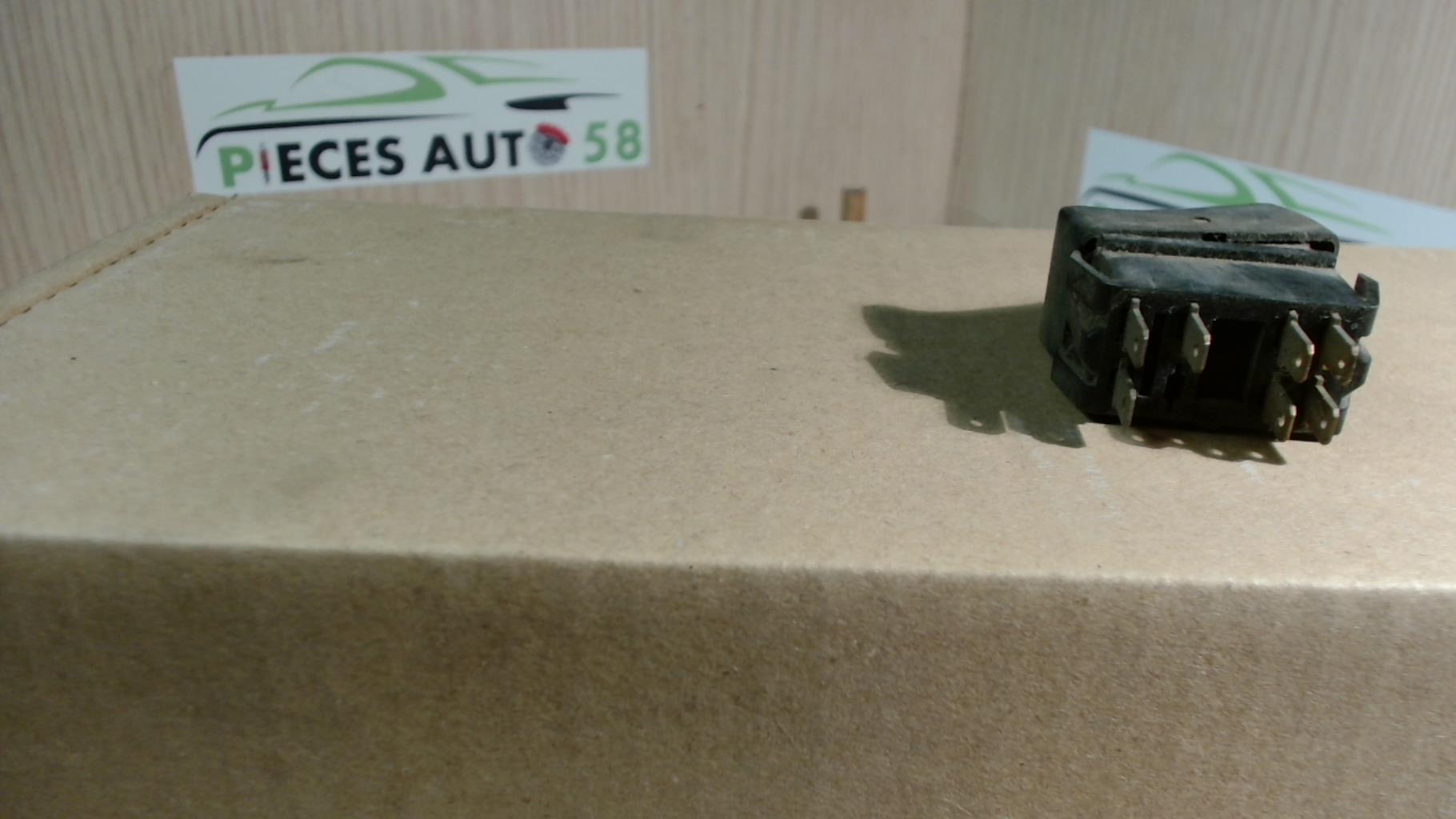 Bouton de warning RENAULT R4  - 1