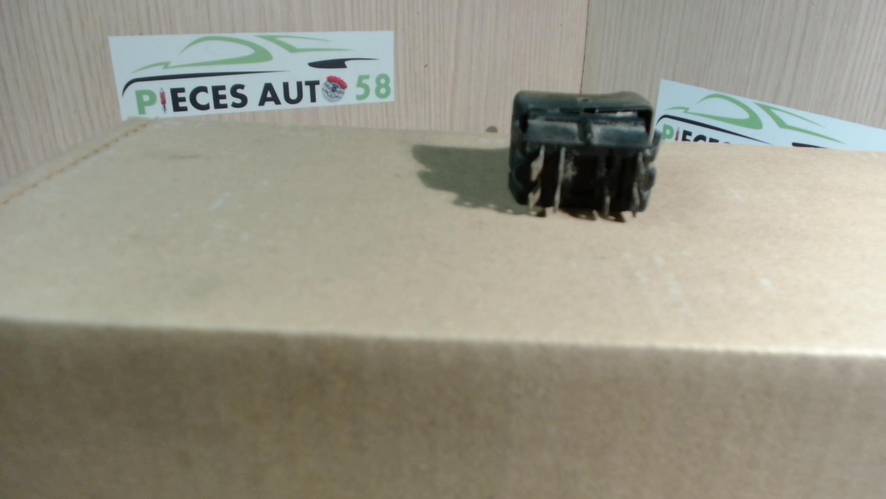 Bouton de warning RENAULT R8  - 1