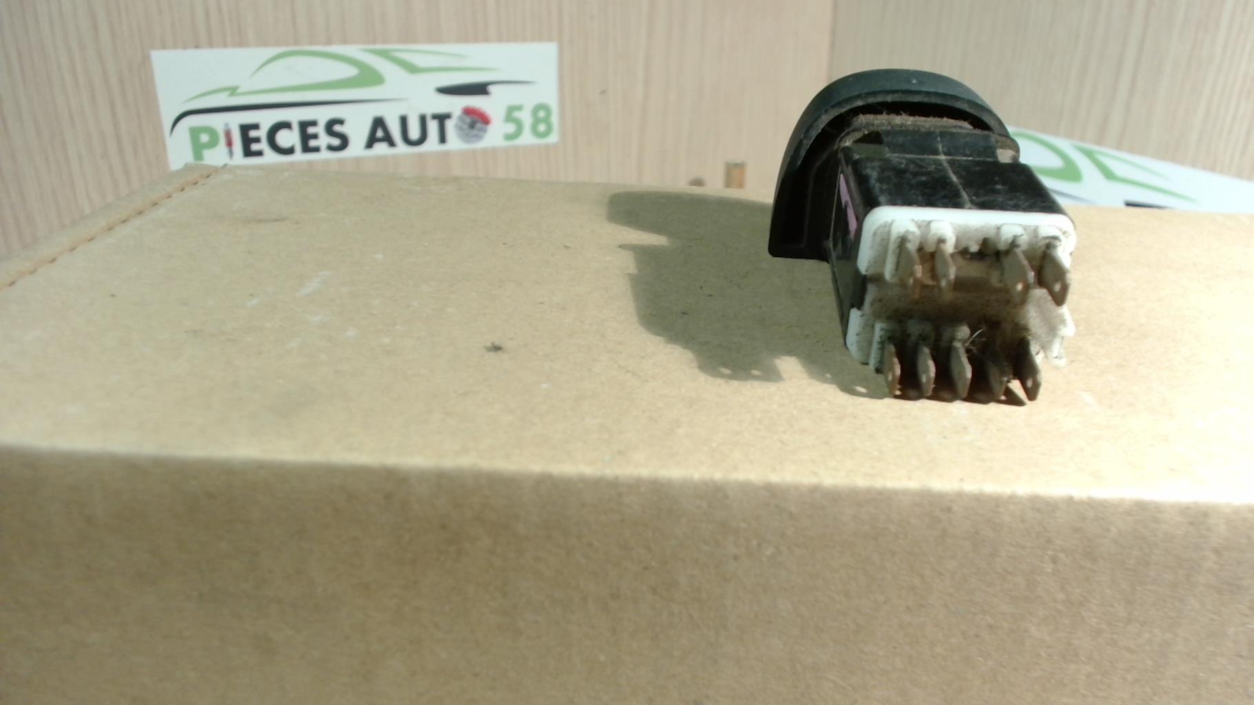 Bouton de warning RENAULT MEGANE 1  - 1