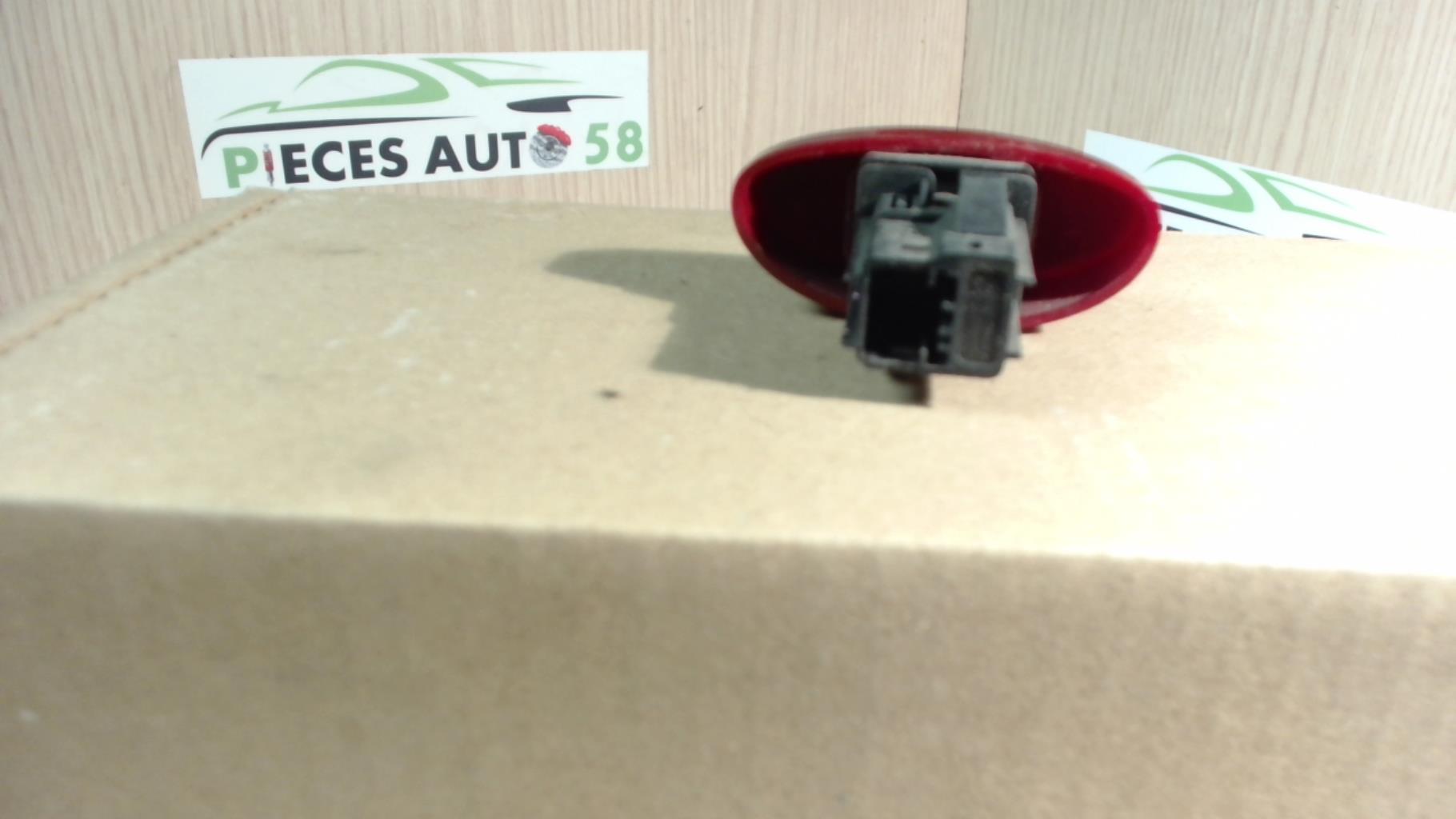 Bouton de warning PEUGEOT 206  - 1