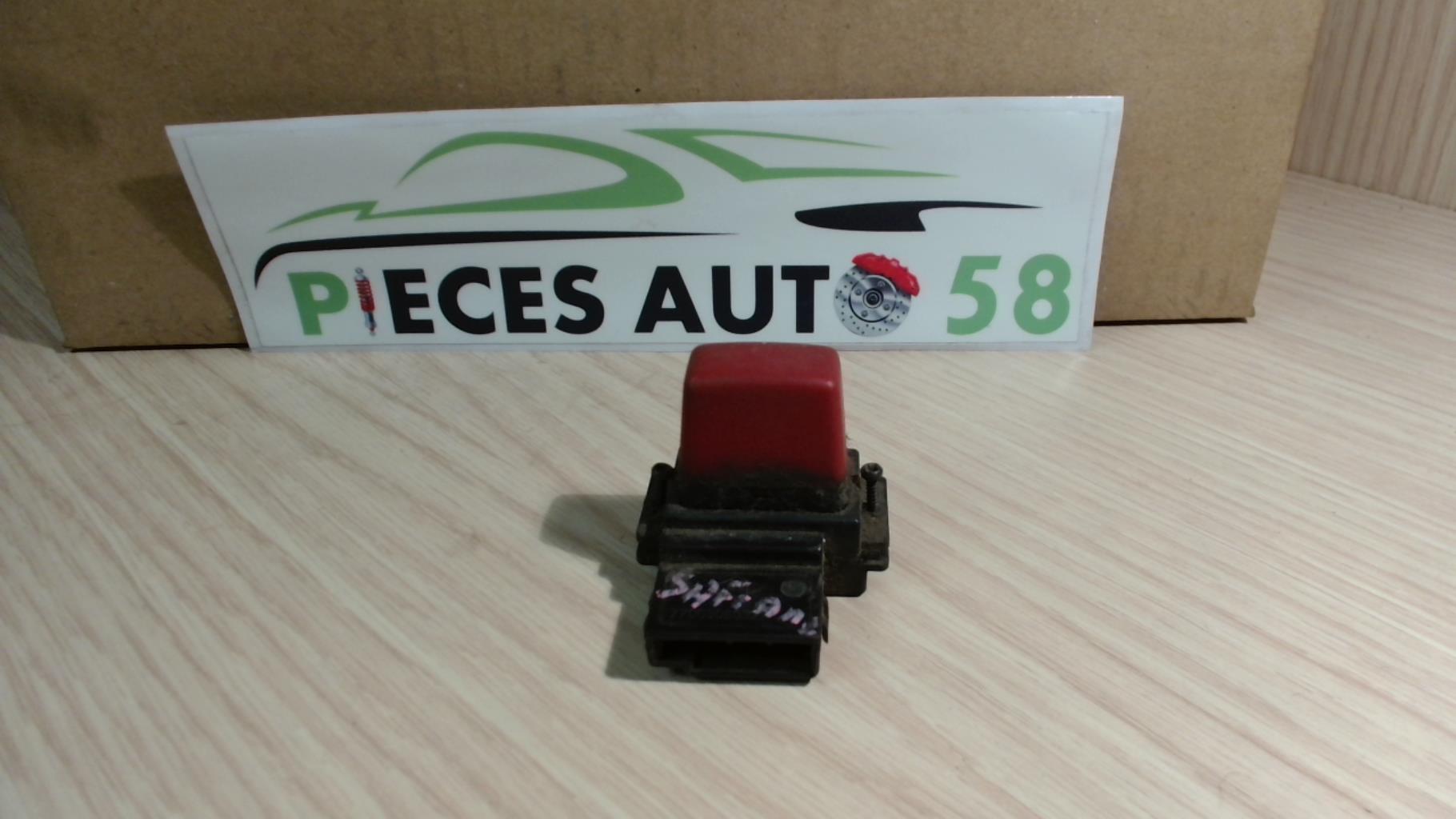 Bouton de warning RENAULT SAFRANE  - 1