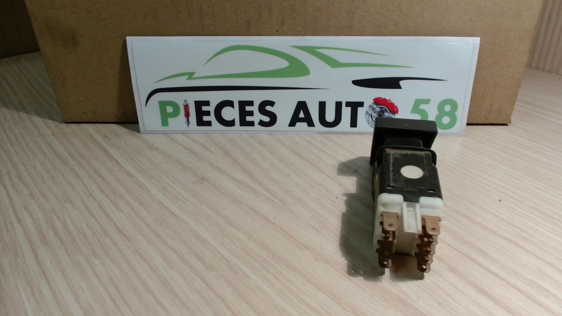 Bouton de warning RENAULT R25  - 1