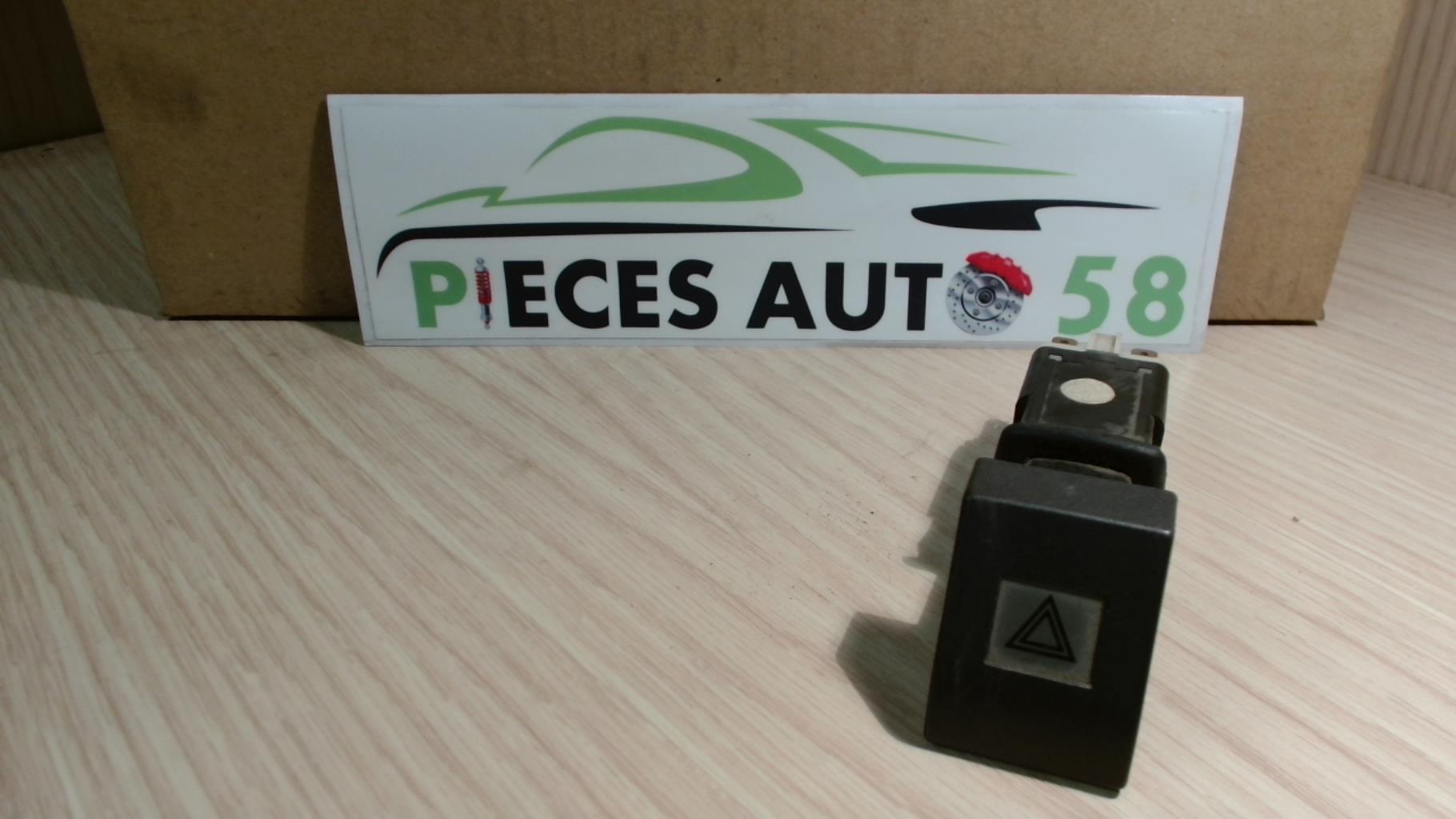 Bouton de warning RENAULT R25  - 1