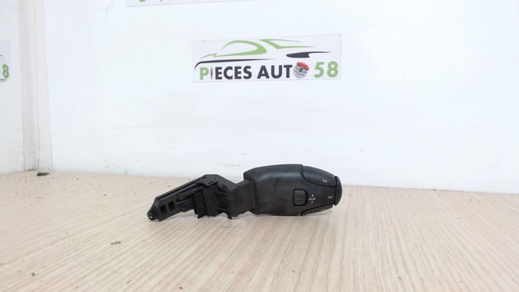 Commande autoradio PEUGEOT 307  - 1